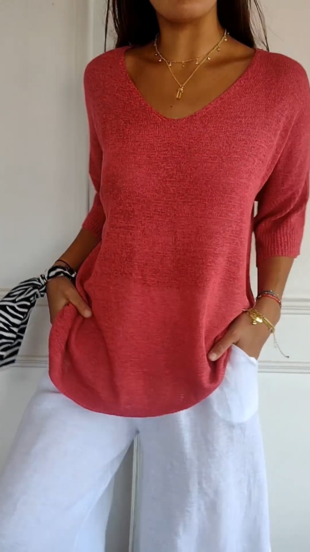 Women's simple loose v-neck knitted top