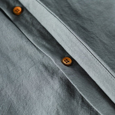 Men's slim fit shirt with stand-up collar and long sleeves
