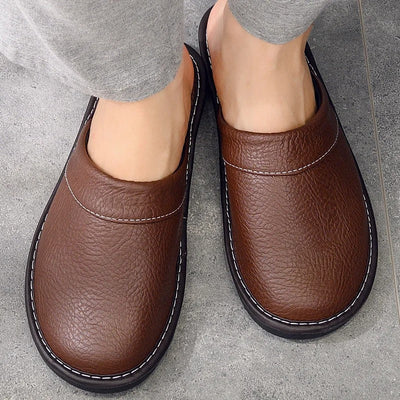 Women’s Slip-On Slippers – Textured Faux Leather – Closed Toe – Indoor Comfort Fit