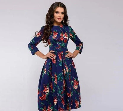 Women's Dress - A-Line Silhouette - Floral Print - Knee Length - Three-Quarter Sleeves