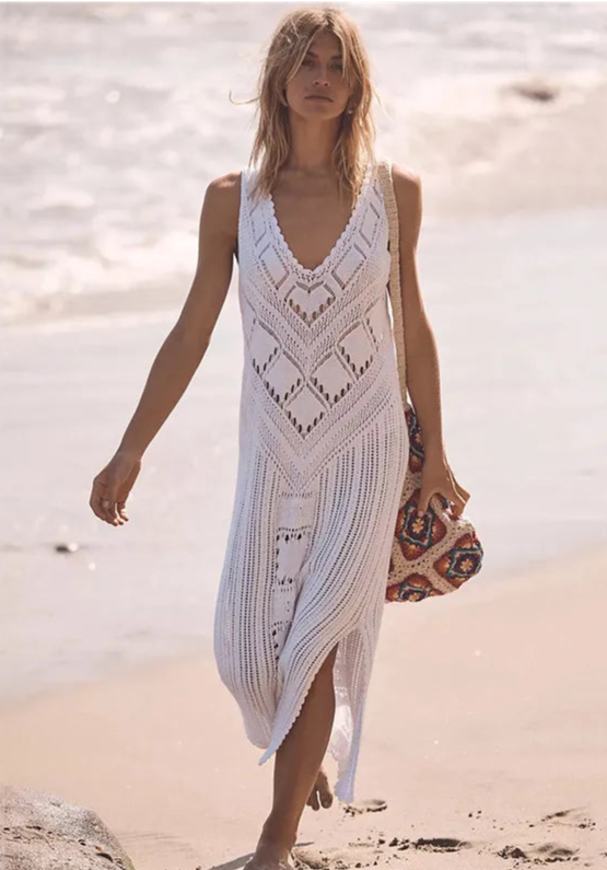 Women’s Midi Dress – Relaxed Fit – Mesh Knit – V-Neck – Geometric Pattern – Side Slit