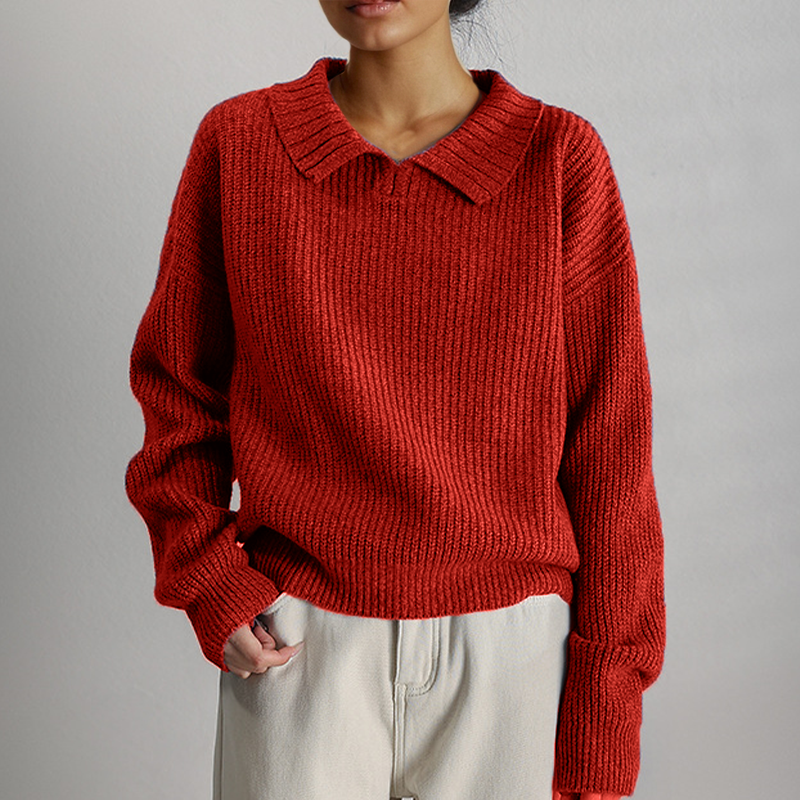 Women's knitted loose sweater with long sleeves