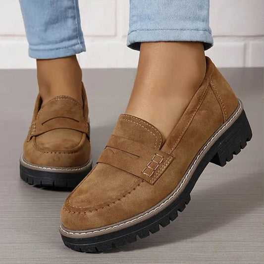 Women’s Suede Loafers – Chunky Sole – Rounded Toe – Vamp Strap – Casual Fit