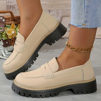 Women’s Suede Loafers – Chunky Sole – Rounded Toe – Vamp Strap – Casual Fit