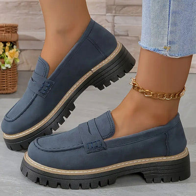 Women’s Suede Loafers – Chunky Sole – Rounded Toe – Vamp Strap – Casual Fit