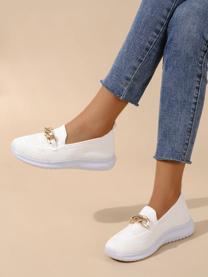 Women's breathable chunky sneakers with chain design