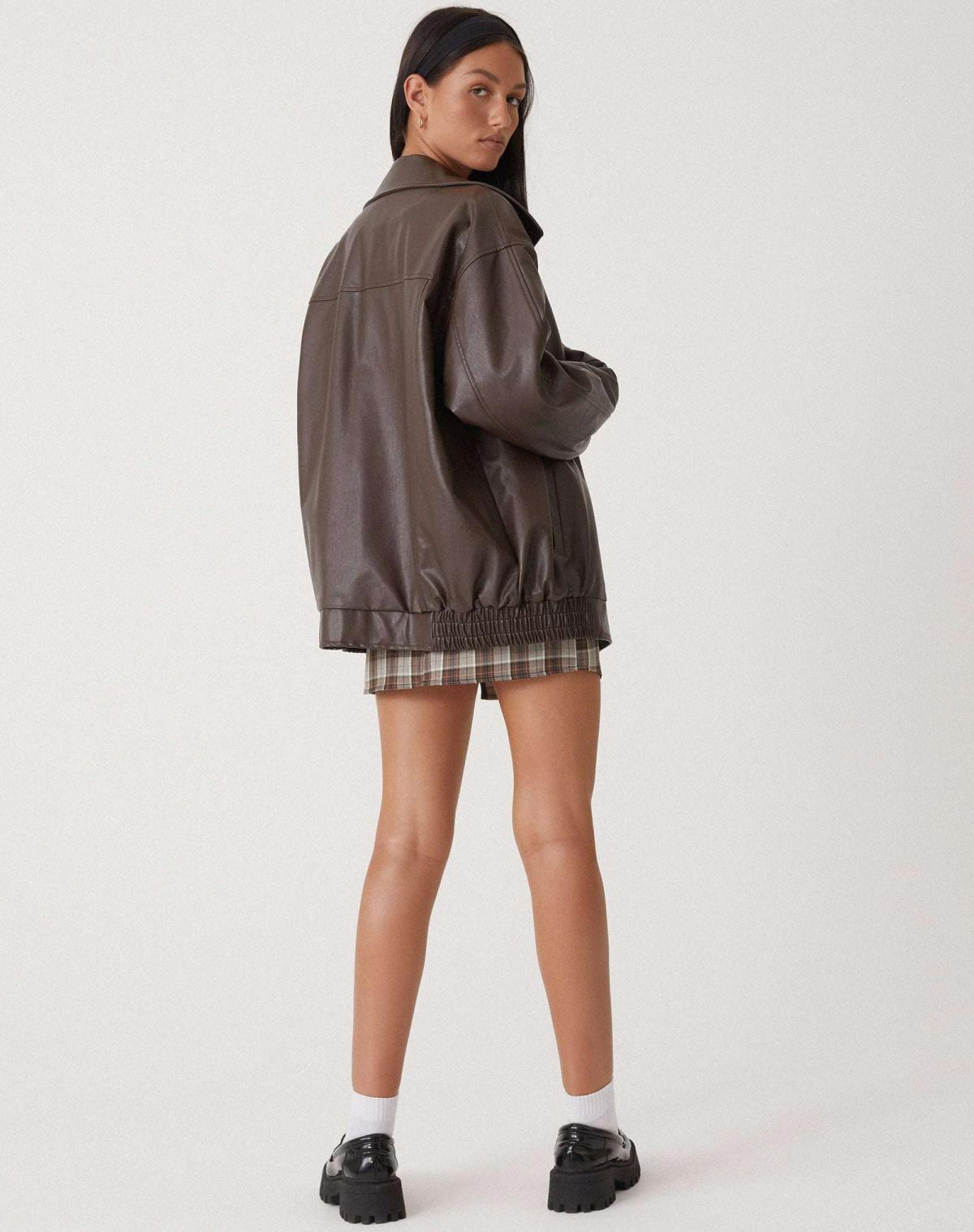 Women’s Leather Jacket – Oversized Fit – Hip Length – Zipper Front – Casual Style