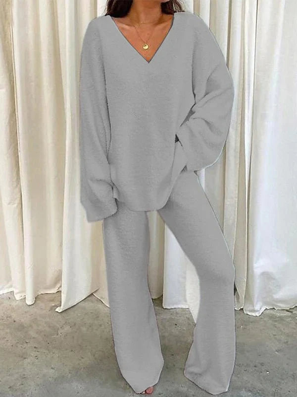 Women’s Lounge Set – Soft Knit – V-Neck Top – Relaxed Fit – Full Length Pants